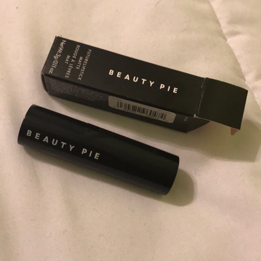 Beauty pie Lipstick
